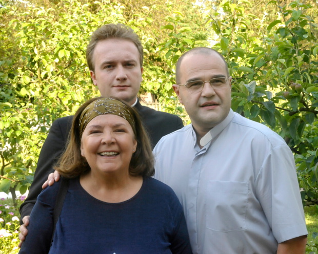 Cezary Żak, Bartek Kasprzykowski, Marta Lipińska, 2009 rok. Zdjęcie z planu serialu Ranczo
