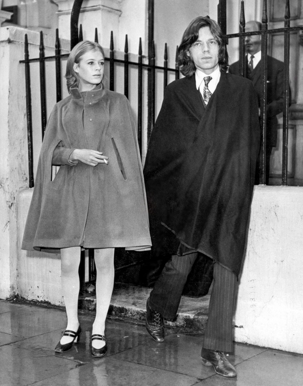 Mick Jagger and Marianne Faithfull leave courthouse