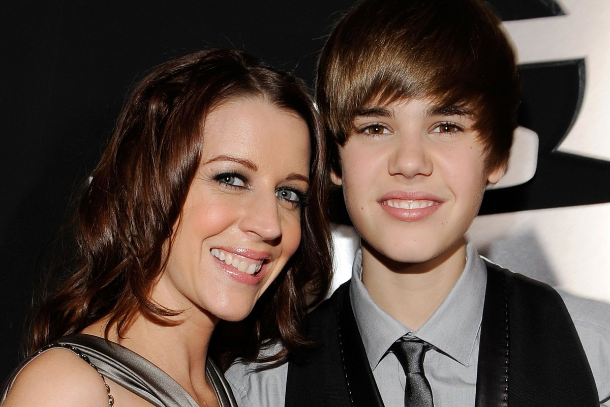 The 52nd Annual GRAMMY Awards - Arrivals