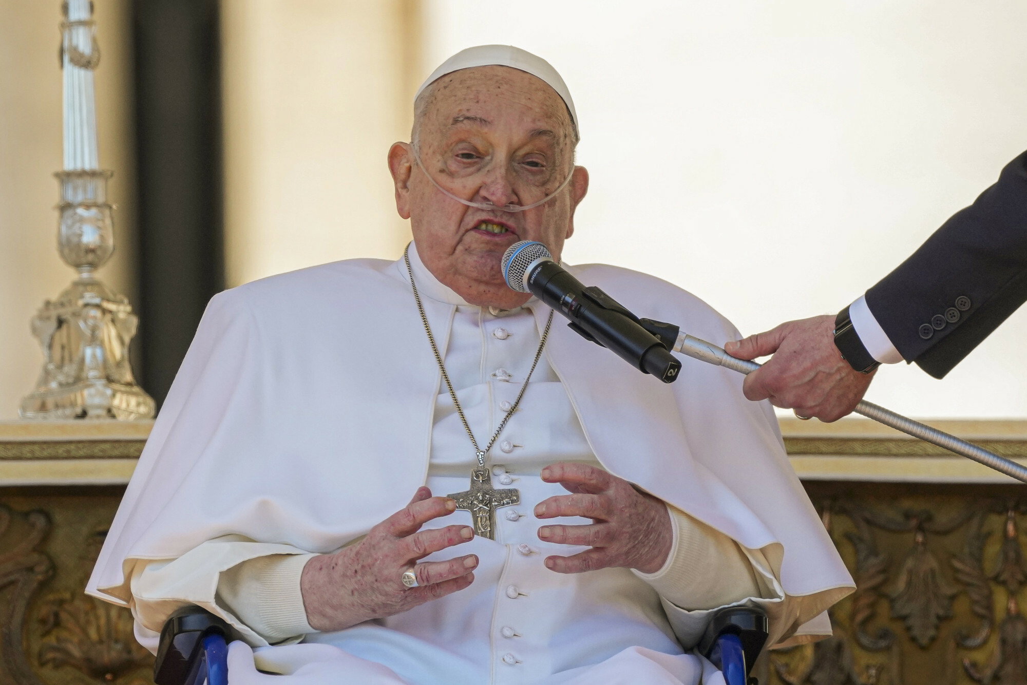 Papież Franciszek na placu świętego Piotra w Watykanie. 06.04.2025 rok