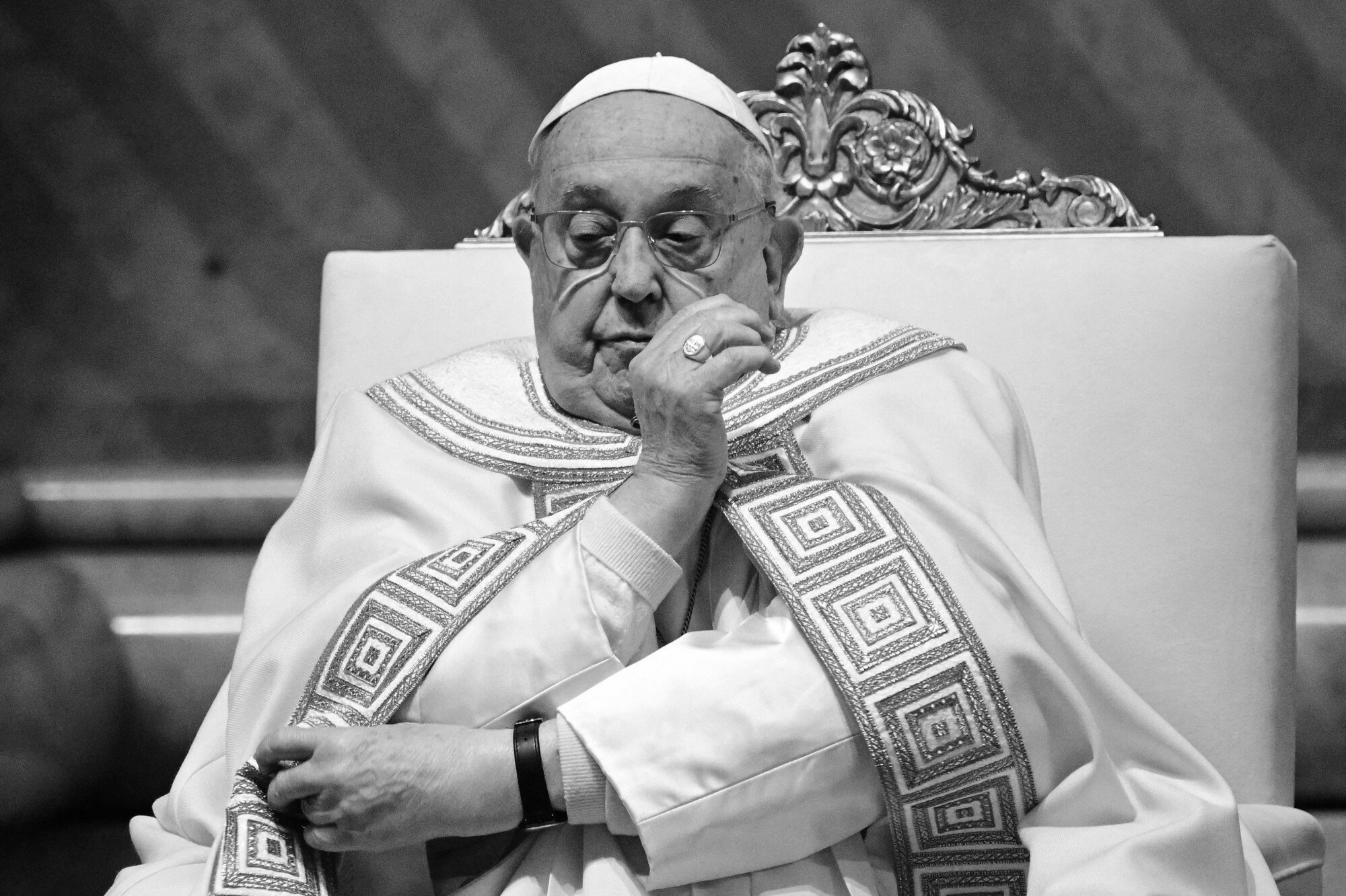 Papież Franciszek nie żyje