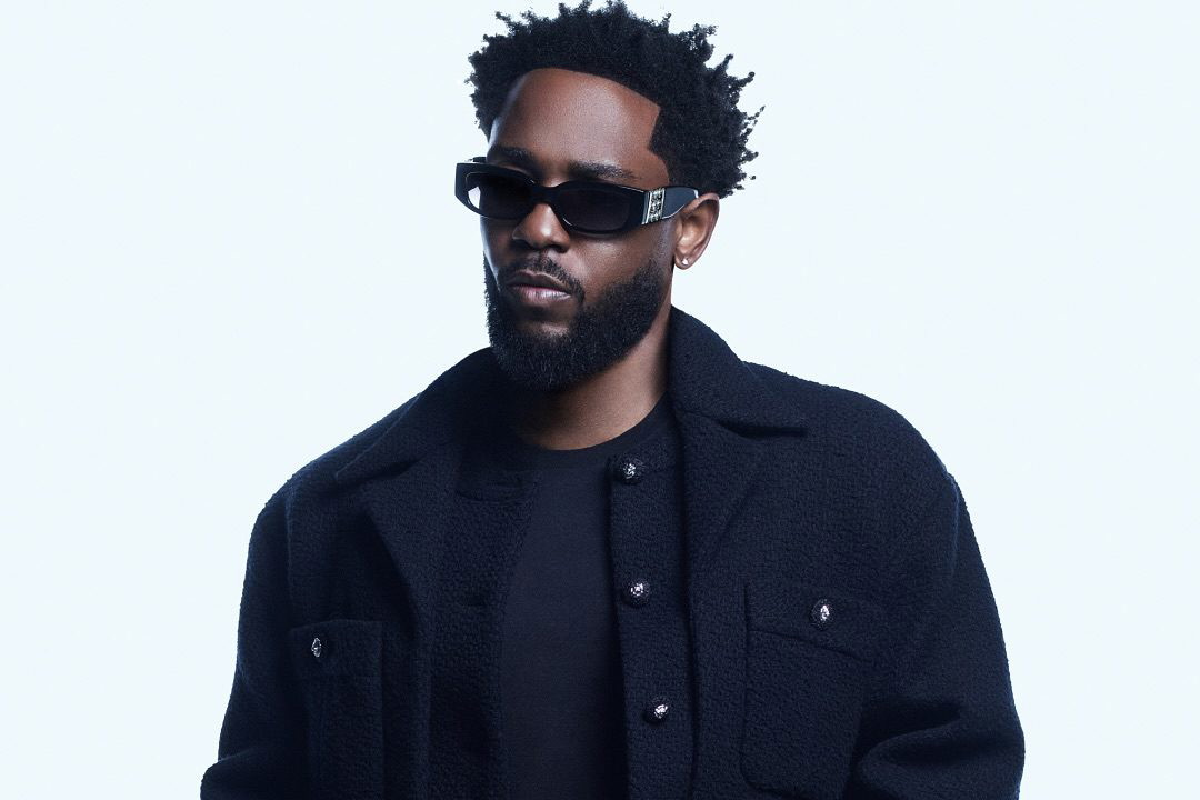 Musician and House ambassador Kendrick Lamar shares his own take on the allure of CHANEL, sporting a pair of sunglasses from the CHANEL Spring-Summer 2025 eyewear collection, adorned with delicate crystal beads. Photograph