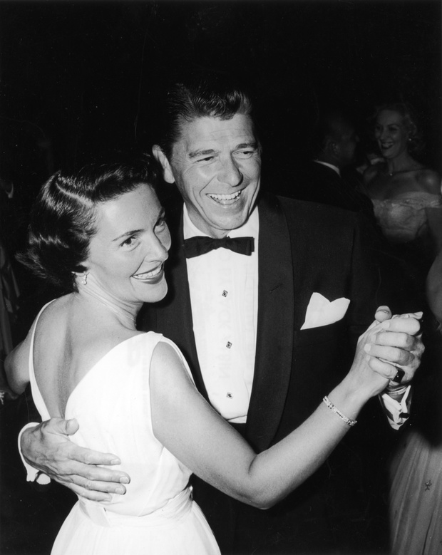 Ronald Reagan, Nancy Reagan, 1955
