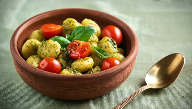 Sałatka z gnocchi
