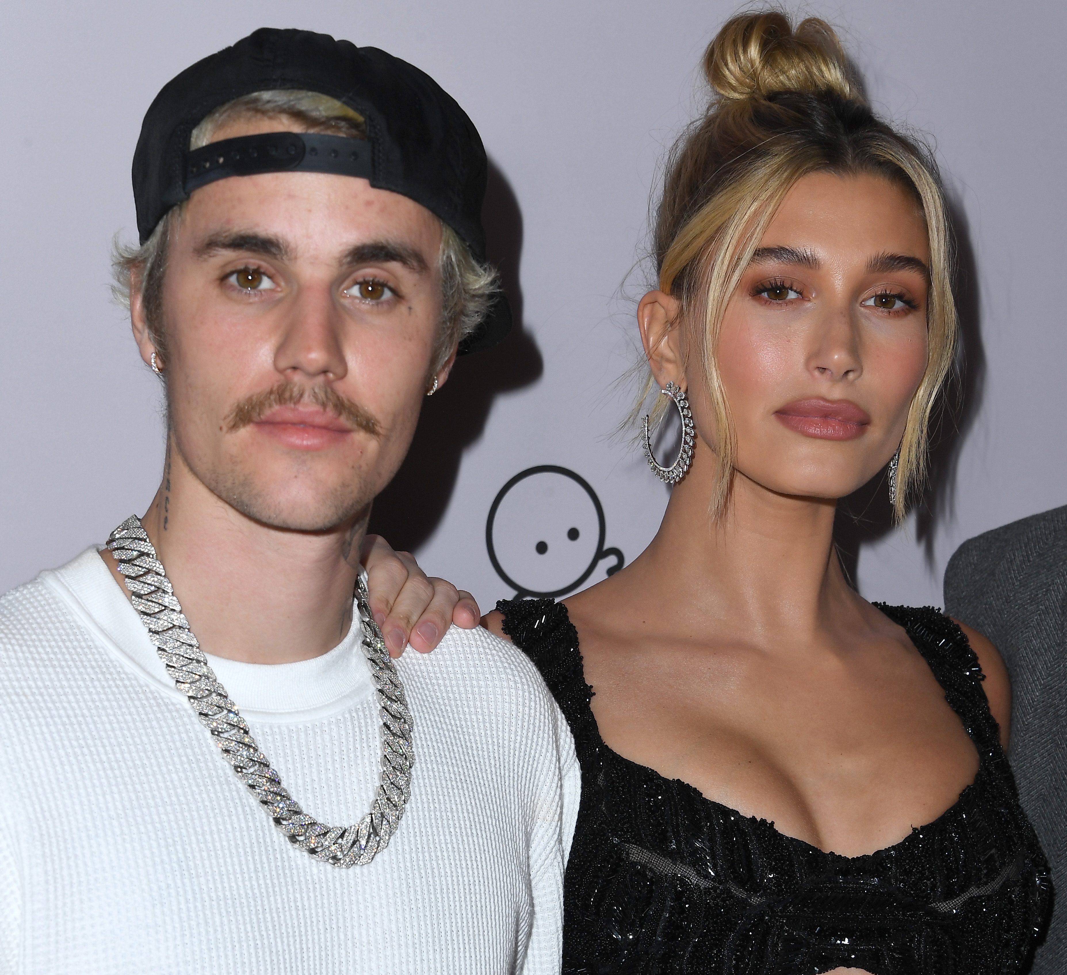 Justin Bieber, Hailey Bieber. 2020 rok