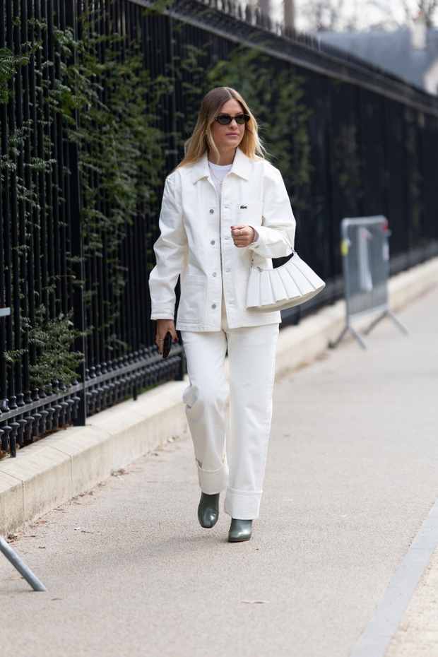 Street Style - Paris Fashion Week - Womenswear Fall/Winter 2025/2026 - Day Seven