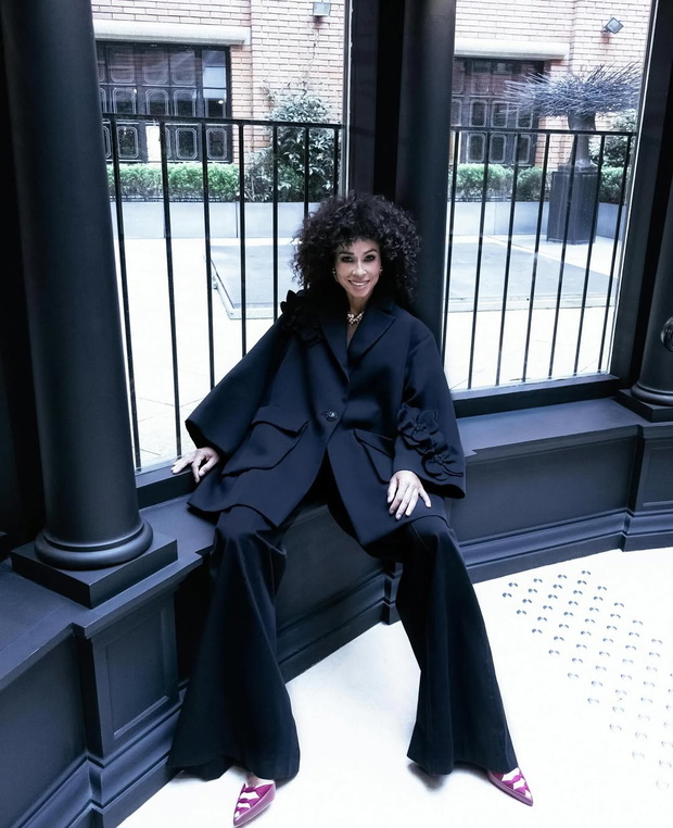 Omenaa Mensah na okładce L’Officiel Monaco