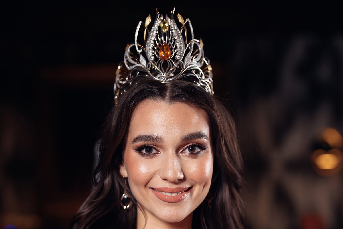 Maja Klajda, Miss Polonia 2024 - jamnik