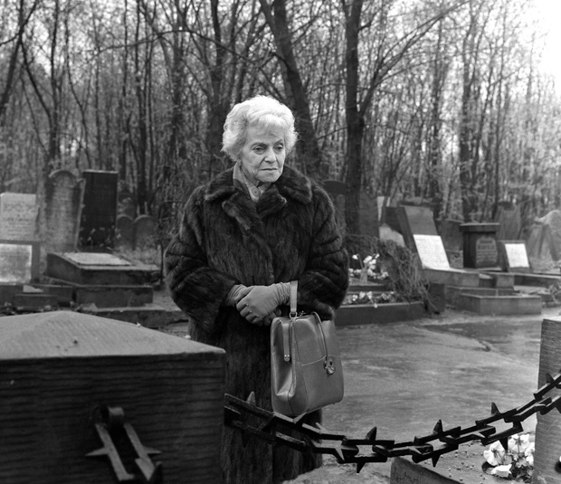 Kadr z filmu poświęconego aktorce Idzie Kamińskiej "Jej teatr", 1967 r.