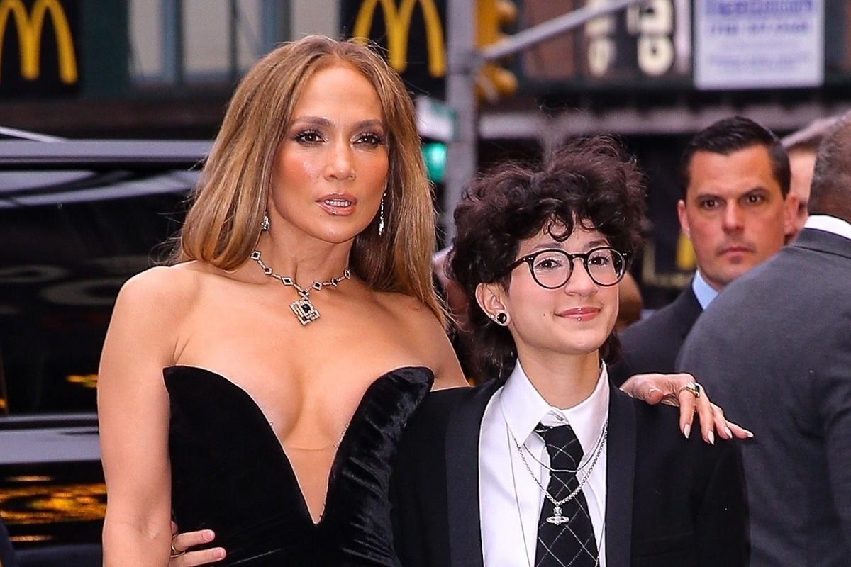 Jennifer Lopez arrives at the opening night of "Good Luck, And Good Night" on Broadway in NYC