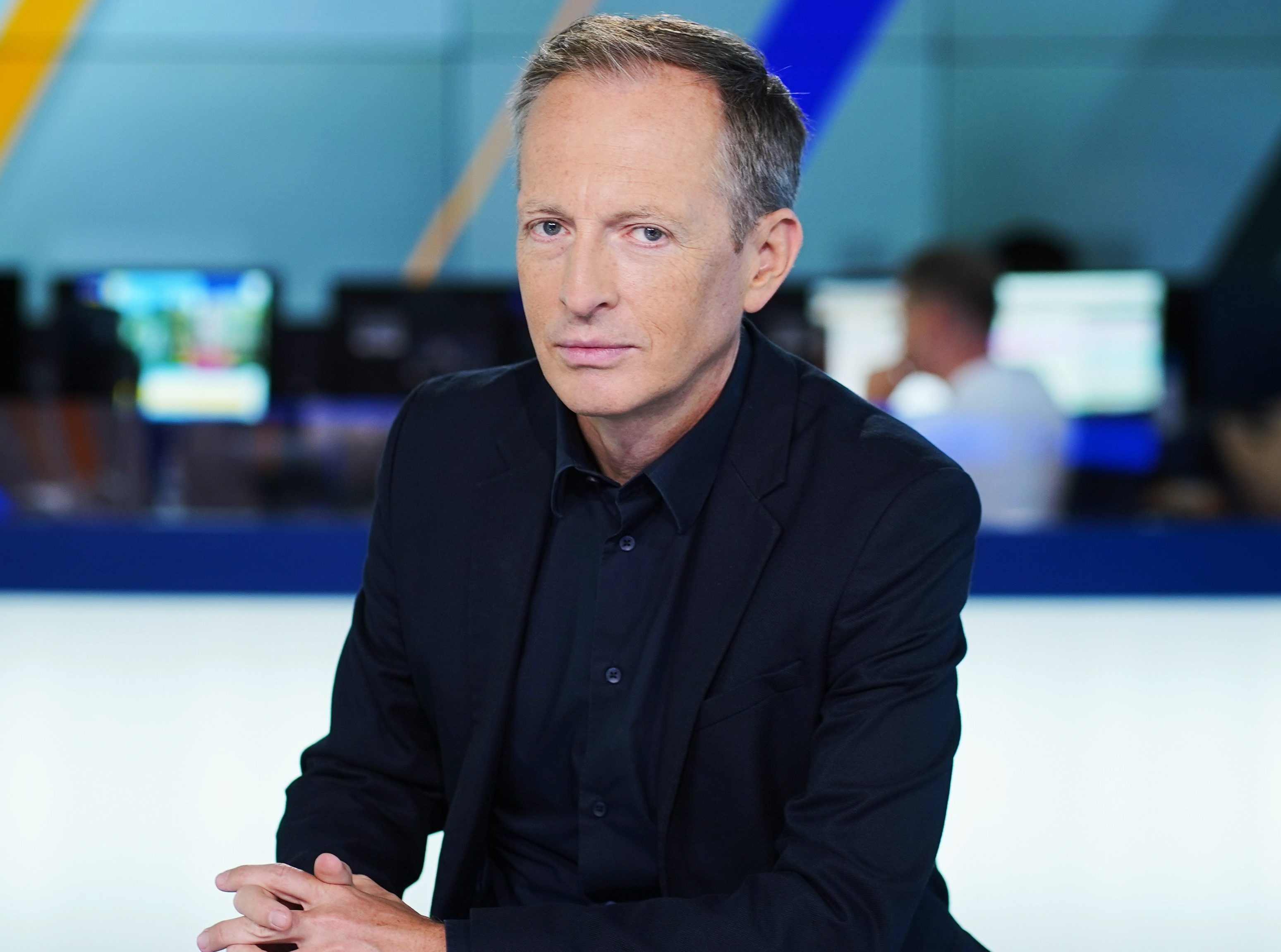 Konrad Piasecki, sesja dla TVN, 11.07.2022 rok - jamnik