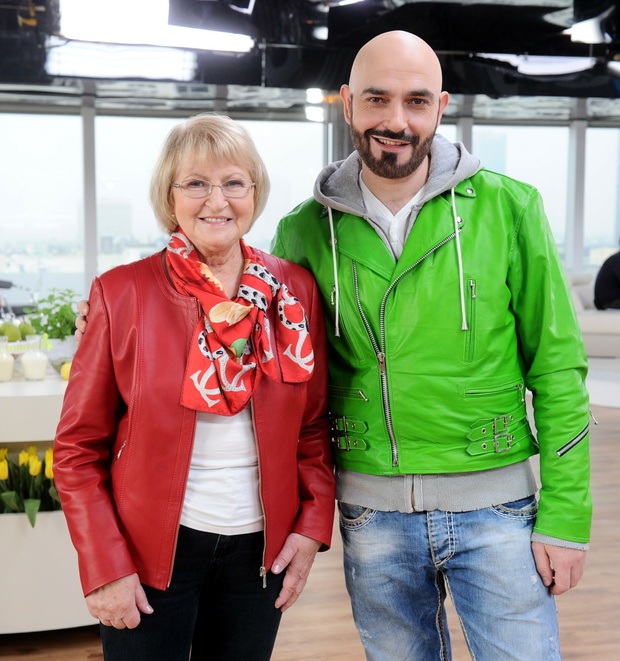 Mariusz Szczygielski, mama Iwona Racz-Szczygielska, plan „Dzień Dobry TVN”, Warszawa, 17.10.2013 rok