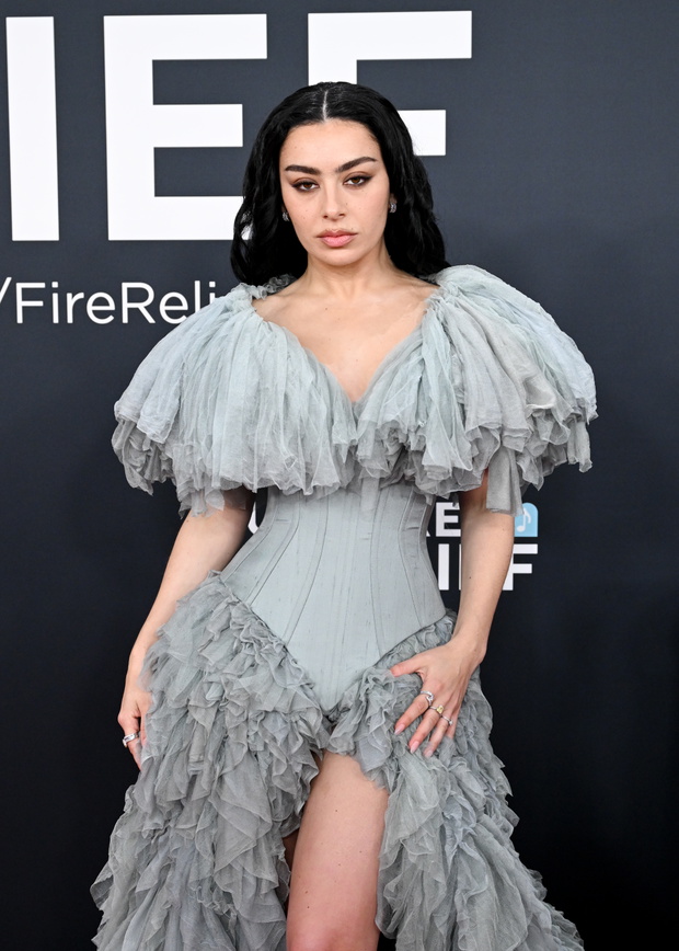 Charli XCX. 2025 rok