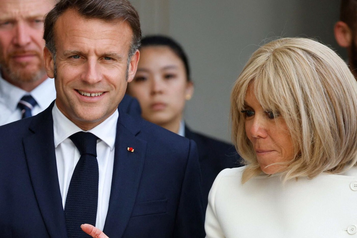 Emmanuel Macron, Brigitte Macron, wizyta w Singapurze, Międzynarodowa Szkoła Francuska, 30.05.2025 r. - jamnik