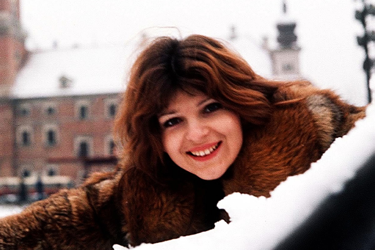 Warszawa, 1974. Wokalistka zespołu wokalny "2+1", Elżbieta Dmoch.