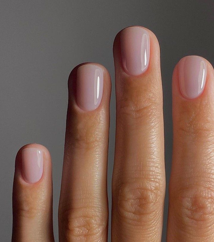 To say we are #obsessed is an understatement! We think you will be too! There’s a fresh, fabulous trend on the horizon and it’s about to become your new #obsession- BB Cream Nails. This look is all about achieving a beautifully #natural