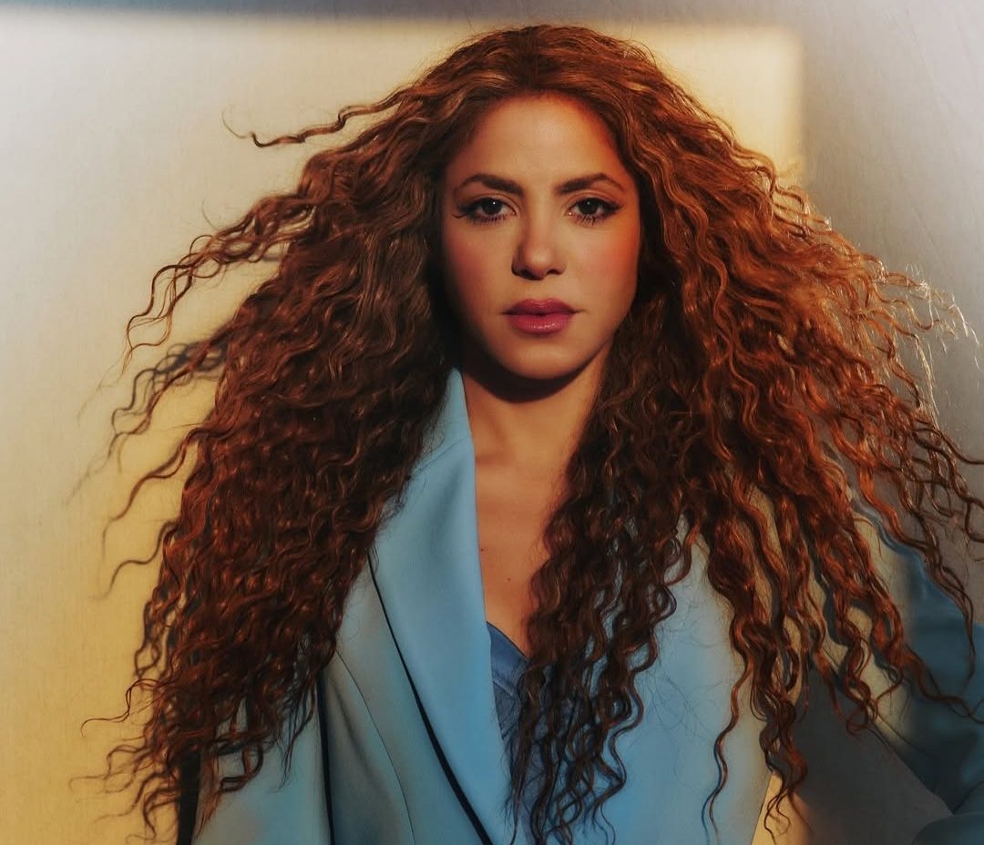 Shakira wprowadza markę kosmetyków do włosów Isima