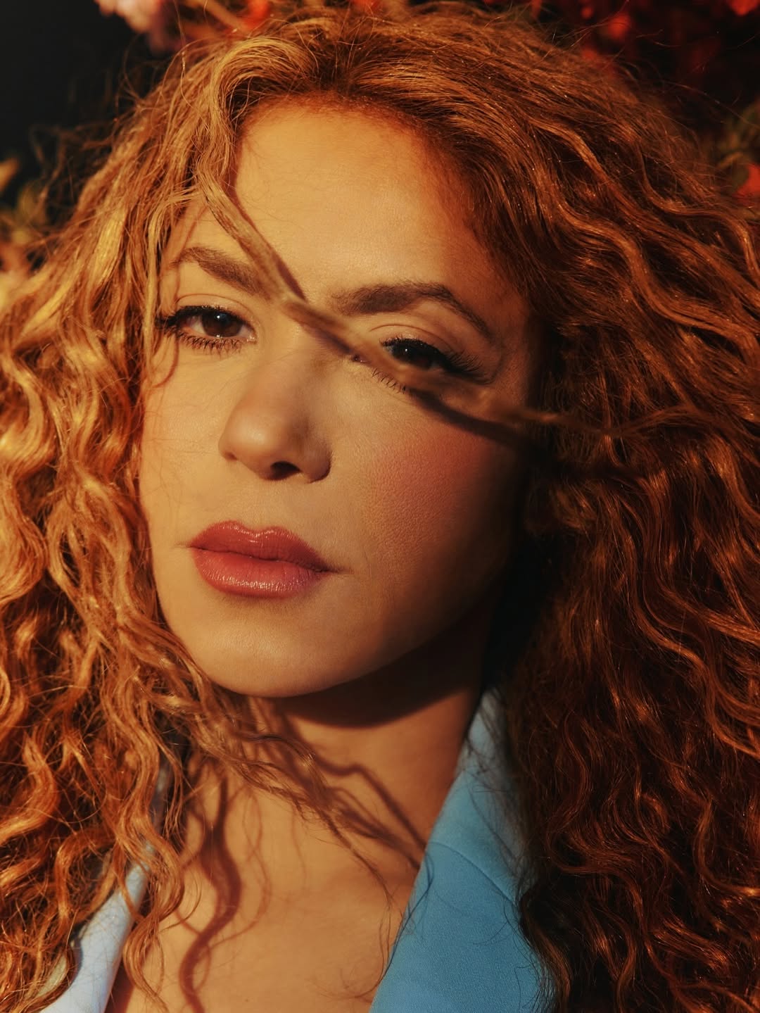 Shakira wprowadza markę kosmetyków do włosów Isima