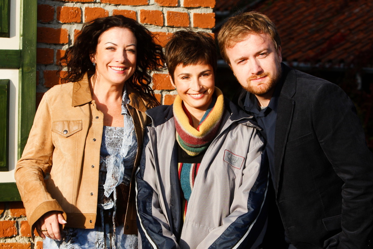Joanna Brodzik, Alicja Węgorzewska, Bartłomiej Kasprzykowski, Dom nad rozlewiskiem, 2009