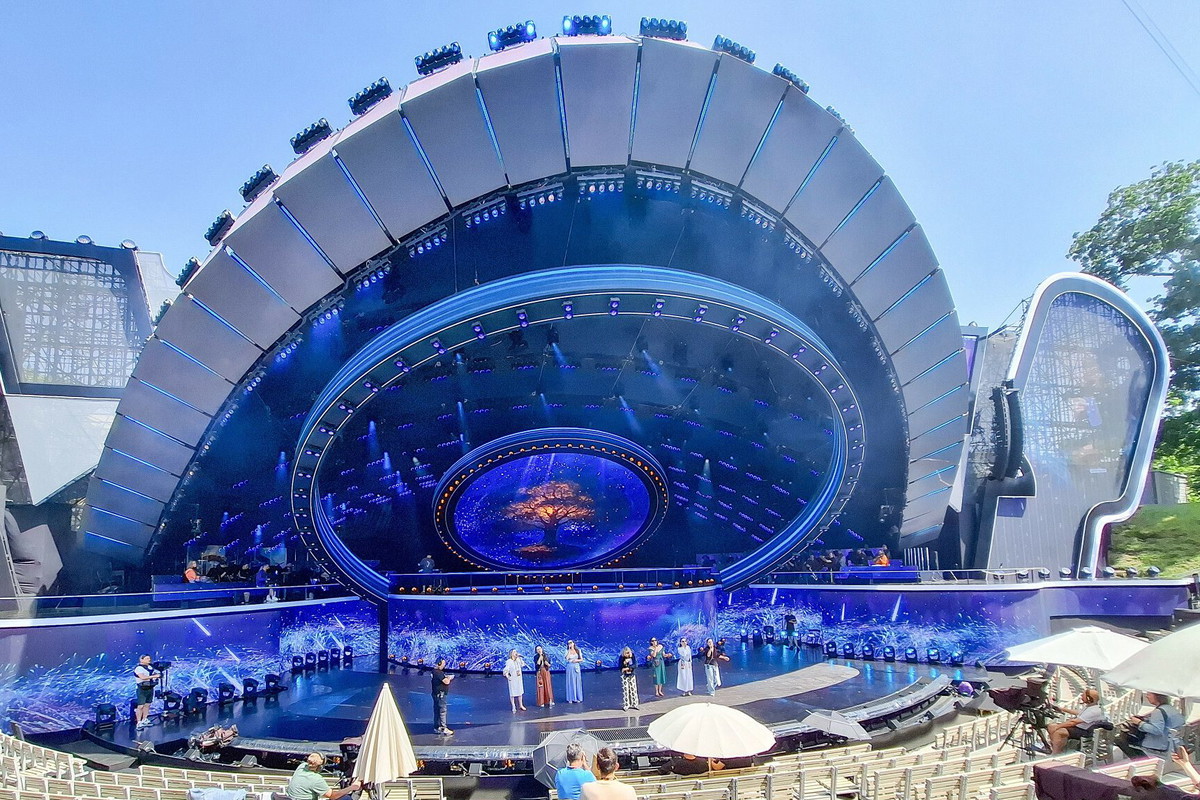 62. Krajowy Festiwal Polskiej Piosenki w Opolu , dzień pierwszy, 12.06.2025 r. - jamnik