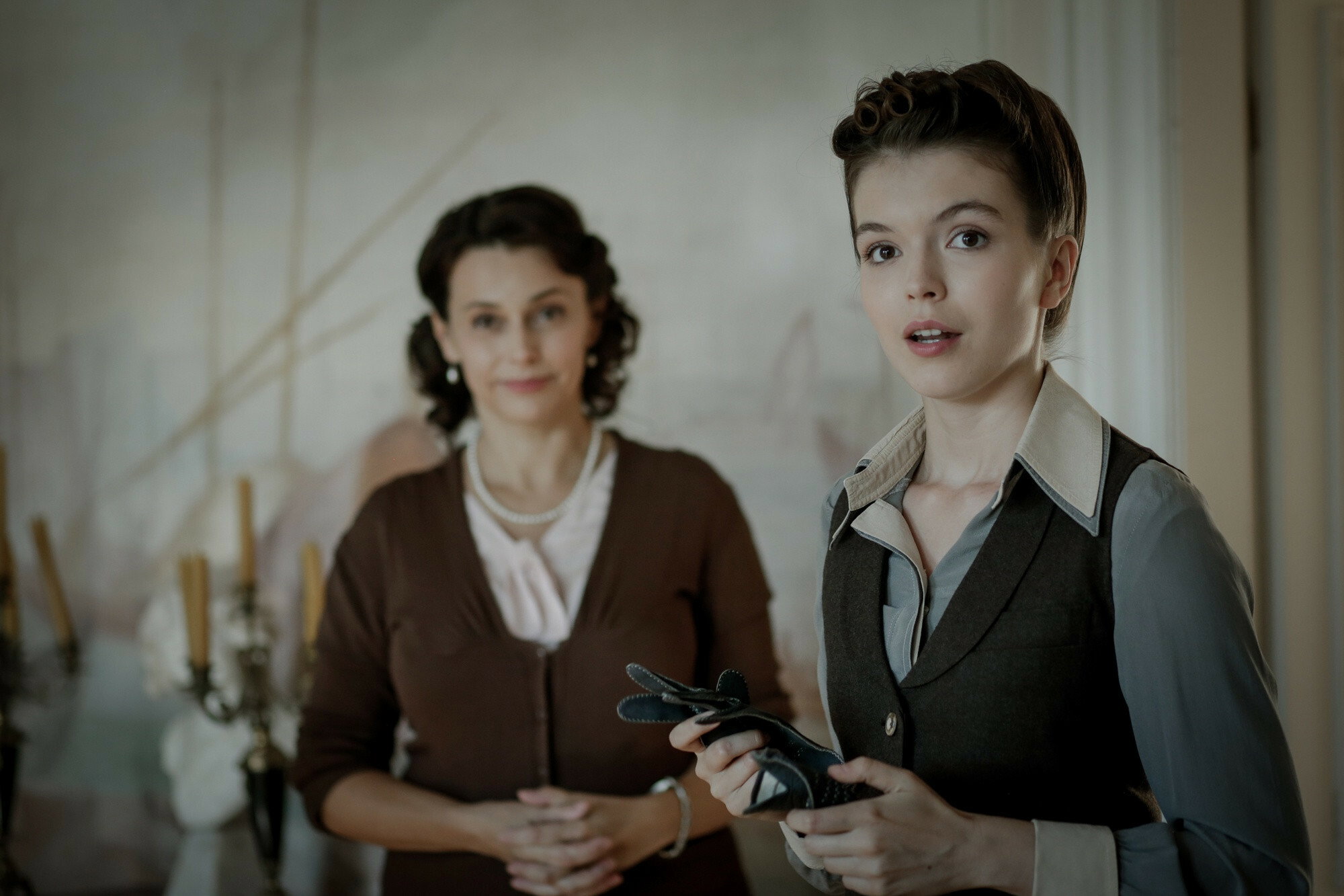 Wojenne dziewczyny IV - serial TVP Maja Szopa (Nitka) Renata Dancewicz (Matka Nitki)