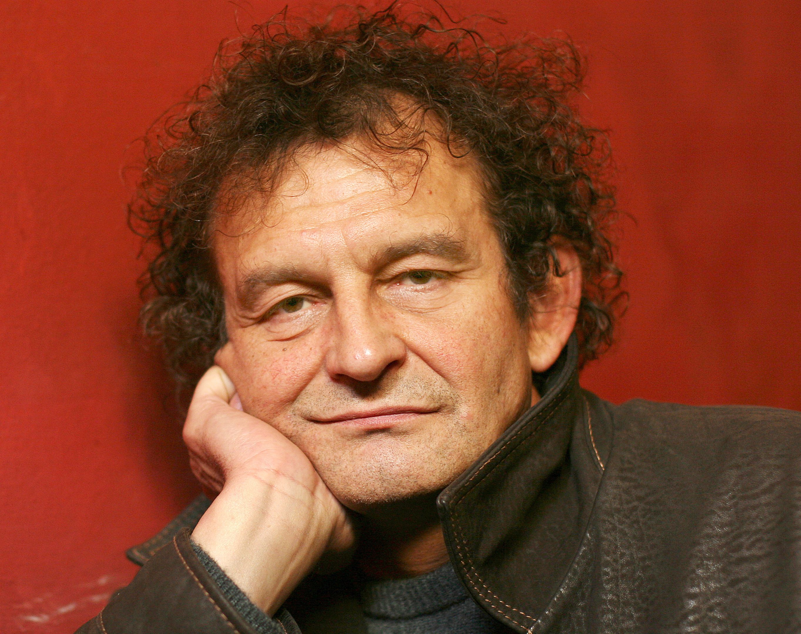 Andrzej Poniedzielski -poeta, bard, konferansjer i kabareciarz. 03.10.2007 rok - jamnik