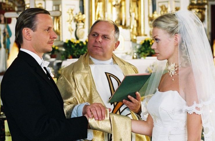 Bartłomiej Topa, Andrzej Zaborski, Tamara Arciuch, film „Wesele” Wojciecha Smarzowskiego, 2004 rok - jamnik