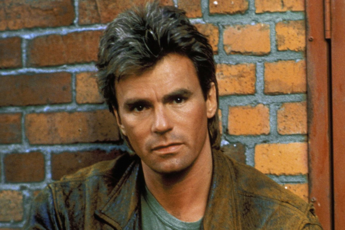 Richard Dean Anderson, serial „MacGyver”, wrzesień 1985 roku - jamnik
