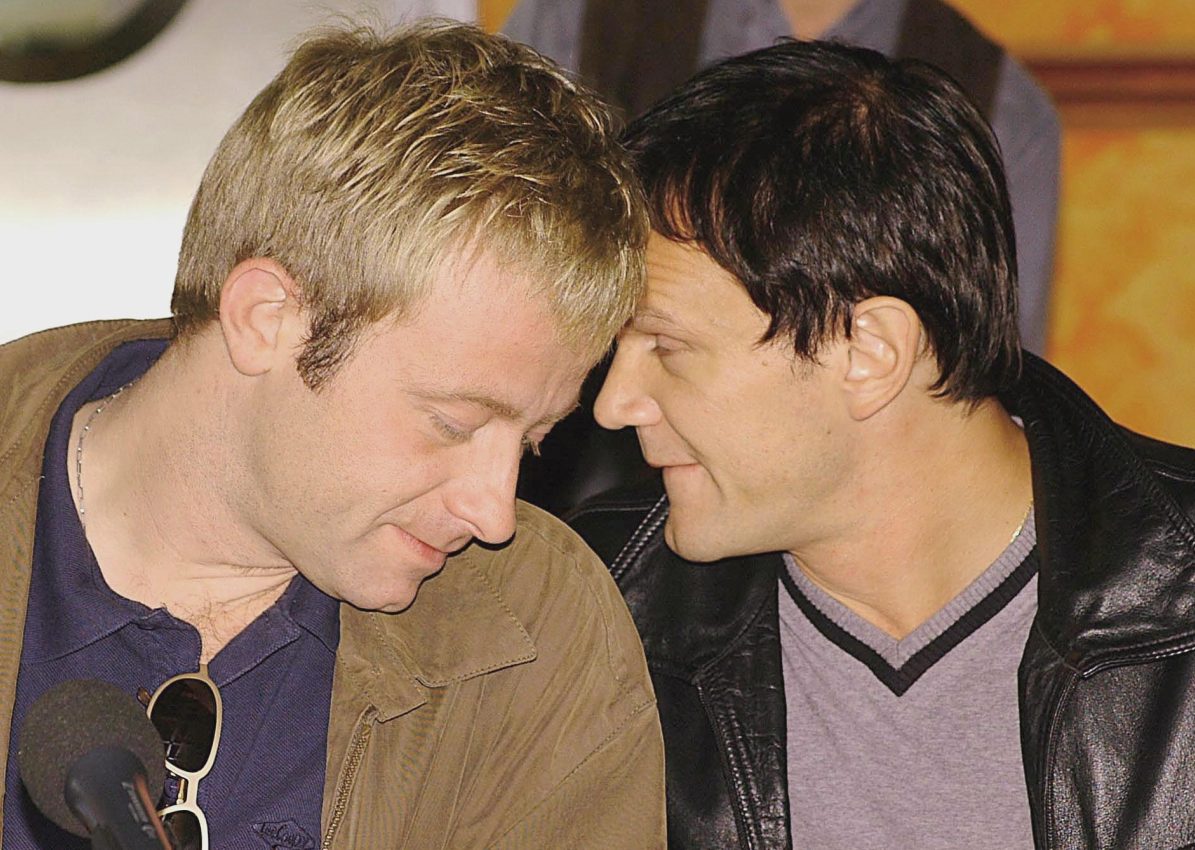 Cezary Pazura, Olaf Lubaszenko, konferencja prasowa filmu „E=mc2”, Polska, 2001 rok - jamnik