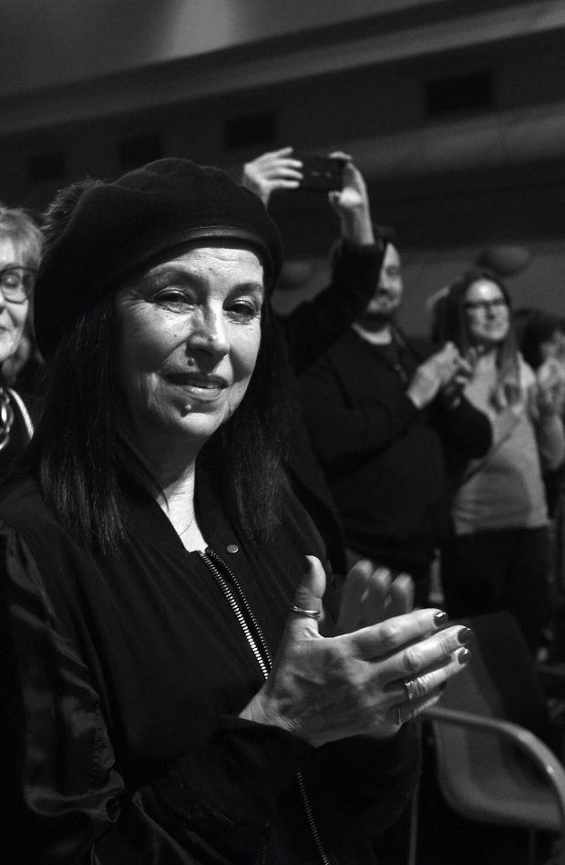 Grażyna Waglewska, koncert „Waglewski gra żonie”, Radiowa Trójka, Warszawa, 22.02.2020 rok, czarno-białe
