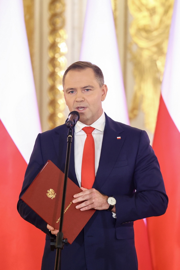 Karol Nawrocki odbiera zaświadczenie o wyborze na Prezydenta RP, Zamek Królewski, Warszawa, 11.06.2025 r.