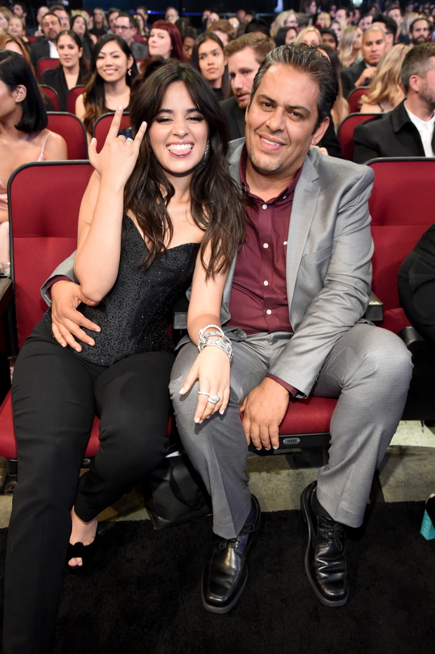 Camila Cabello z tatą, American Music Awards 2018