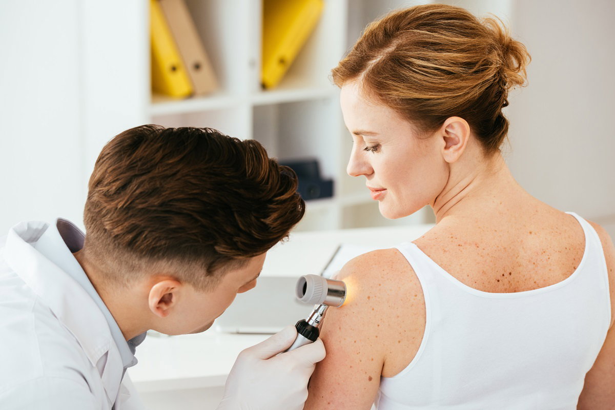 UVaga - wyprzedź czerniaka - skorzystaj z bezpłatnych badań dermatoskopowych w Twojej okolicy
