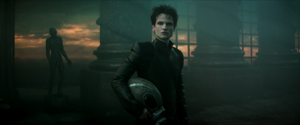 Serial „Sandman”, Netflix, Tom Sturridge jako Sen, odcinek 202, 2025 rok