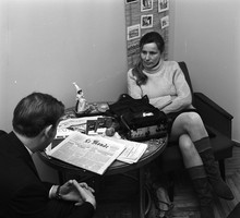 02.1970 rok, Warszawa. Agnieszka Osiecka w Polskim Radio.