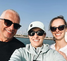 Tomasz Świątek, Iga Świątek i Agata Świątek Agata Świątek, Abu Dhabi pod koniec 2023 r.