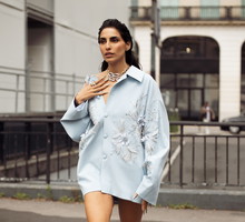 Street Style - Paris Fashion Week - Haute Couture Fall/Winter 2025/2026 - Day One