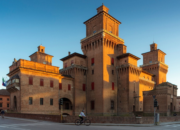Castello Estense dawna siedziba potężnych władców Ferrary@P. Benini