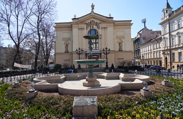 Kulturalne centrum miasta - Teatr Polski