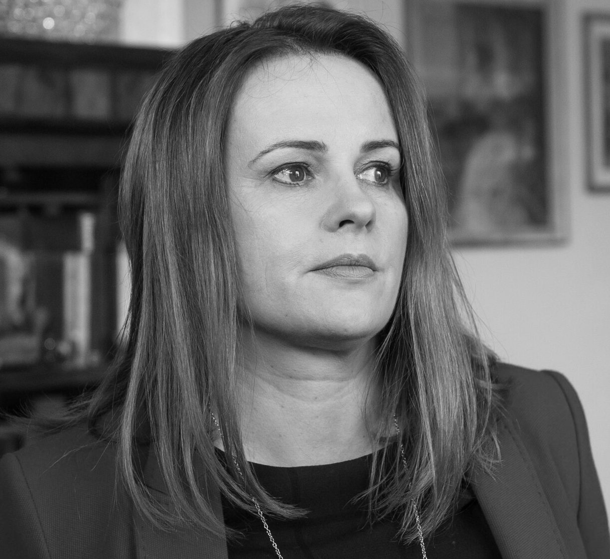 Joanna Kołaczkowska, na planie programu satyrycznego TVP „Jak szaleć, to szaleć!”, Warszawa, 10.12.2014 rok - jamnik