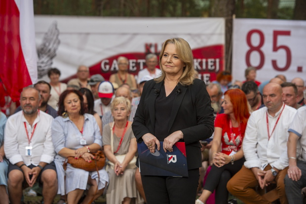 Danuta Holecka