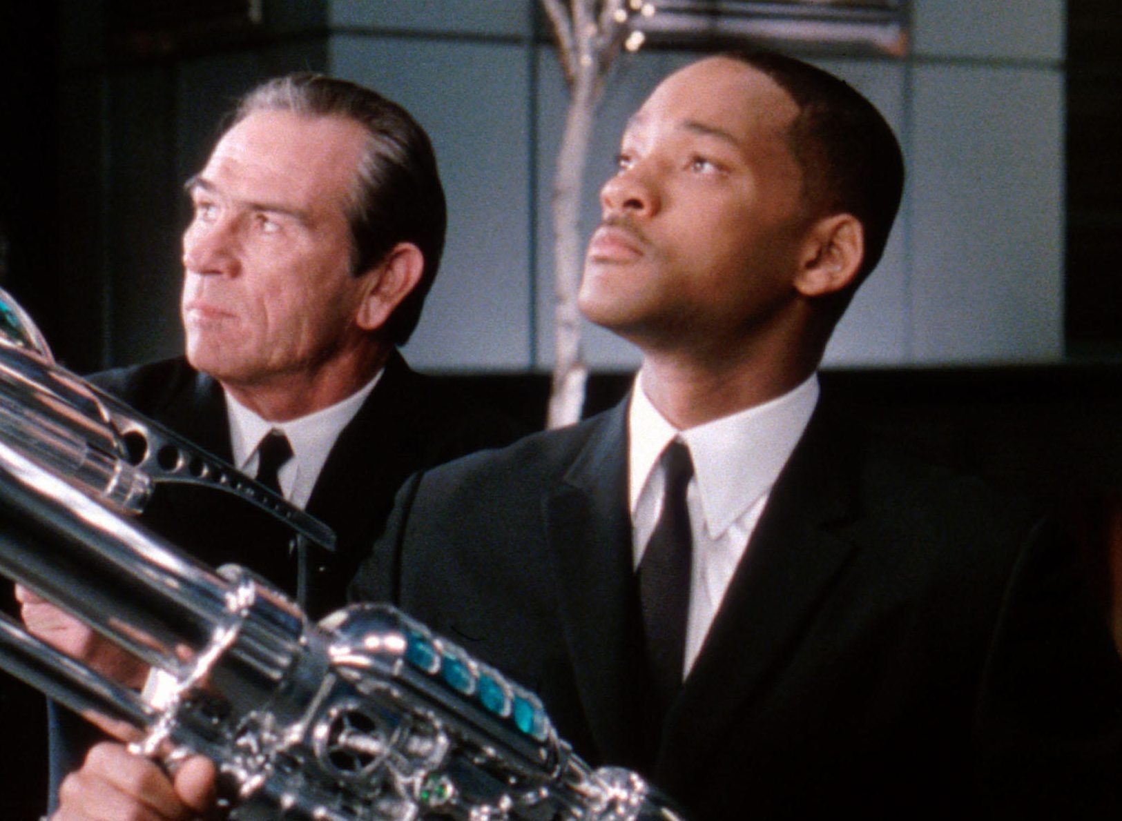 Will Smith jako Agent J, Tommy Lee Jones jako Agent K, „Faceci w czerni II”, 26.06.2002 rok - jamnik