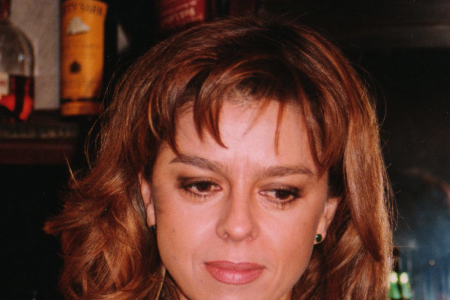 Elżbieta Zającówna, plan serialu obyczajowego „Graczykowie”, 1999 rok - jamnik
