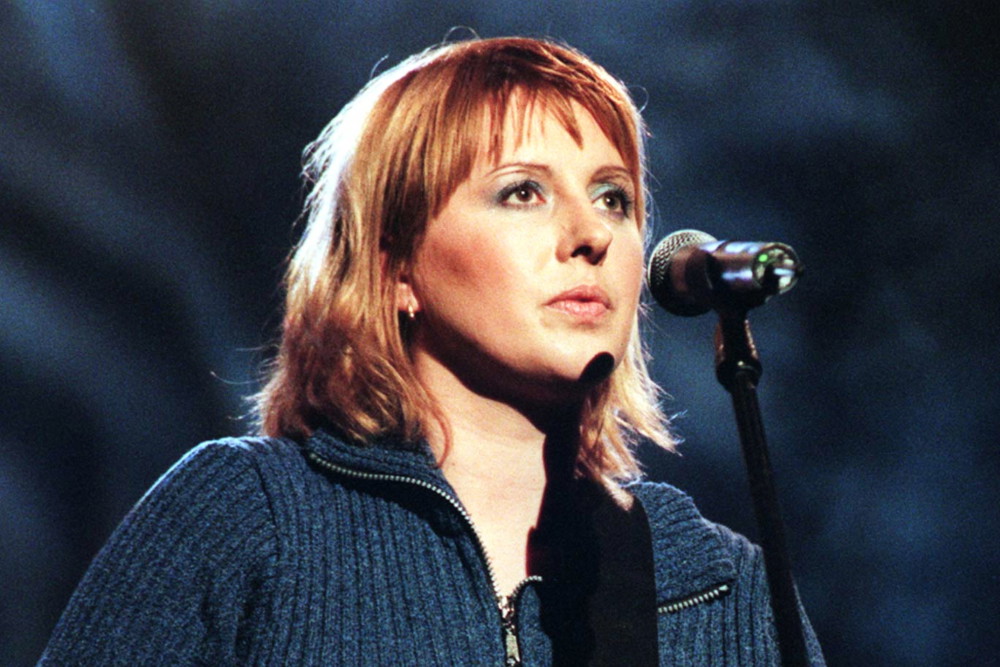 Edyta Bartosiewicz, 30 . 04. 1999 WARSZAWA
