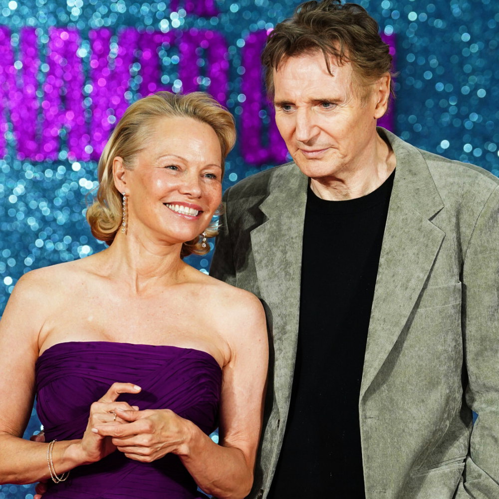 Pamela Anderson, Liam Neeson, Angielska premiera filmu Naga Broń