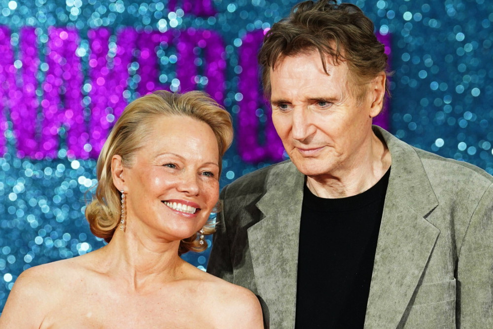 Pamela Anderson, Liam Neeson, Angielska premiera filmu Naga Broń