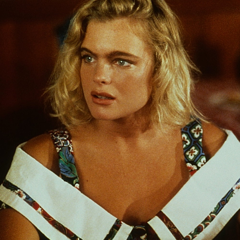 Erika Eleniak, 1994