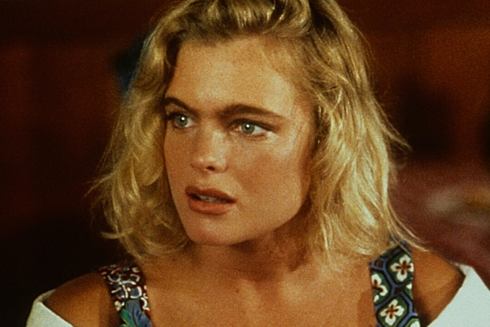 Erika Eleniak, 1994