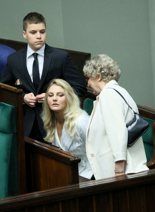 Antoni Nawrocki, Nina Nawrocka, Elżbieta Nawrocka