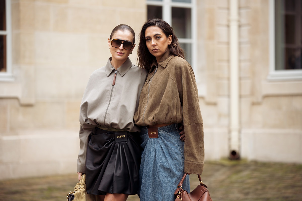 Street Style - Paris Fashion Week - Womenswear Fall/Winter 2025/2026 - Day Eight